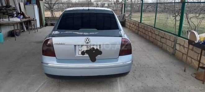 Volkswagen Passat 2001, 317,624 km - 1.8 l - Yevlax