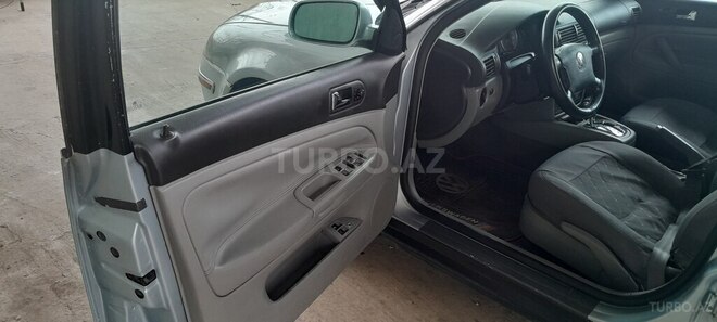 Volkswagen Passat 2001, 317,624 km - 1.8 l - Yevlax