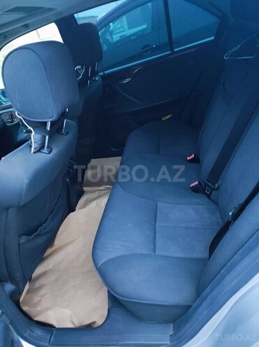 Mercedes E 240 2001, 320,200 km - 2.4 л - Bakı