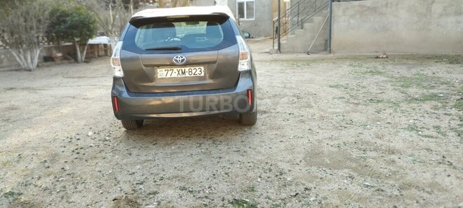 Toyota Prius V 2015, 547,177 km - 1.8 l - Bakı