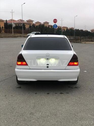 Mercedes C 230 1999, 210,000 km - 2.3 l - Bakı