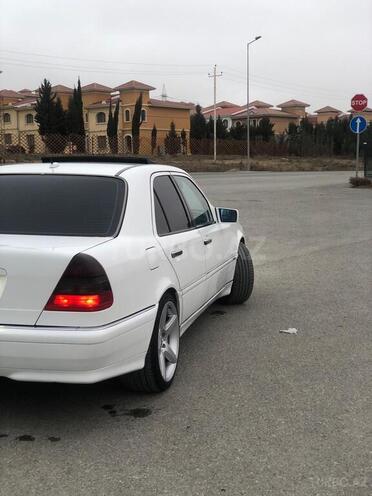 Mercedes C 230 1999, 210,000 km - 2.3 l - Bakı