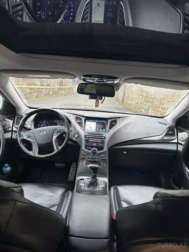 Hyundai Grandeur 2015, 220,000 km - 2.2 l - Bakı