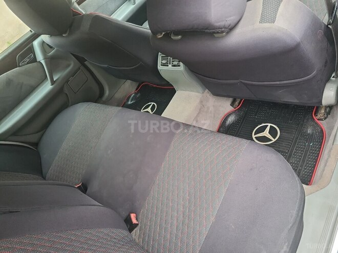 Mercedes E 200 1997, 310,000 km - 2.0 l - Bakı