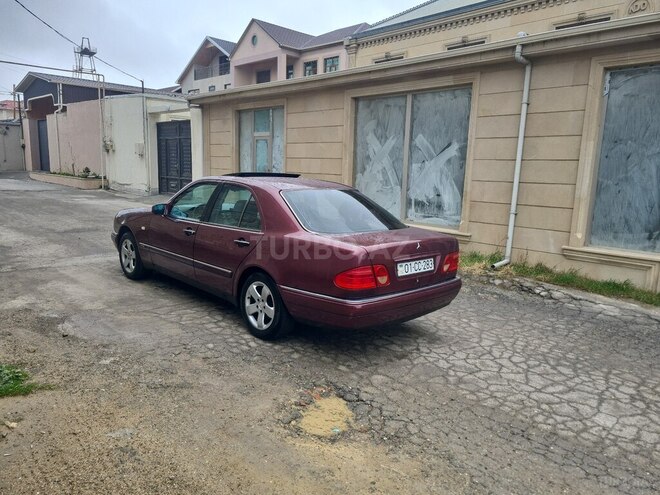 Mercedes E 200 1997, 310,000 km - 2.0 l - Bakı