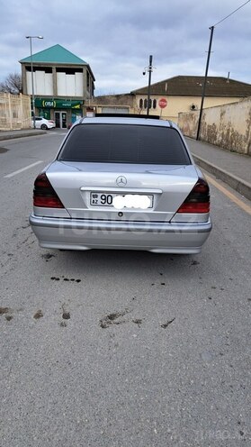 Mercedes C 240 1998, 285,000 km - 2.4 l - Bakı