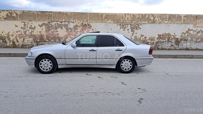 Mercedes C 240 1998, 285,000 km - 2.4 l - Bakı