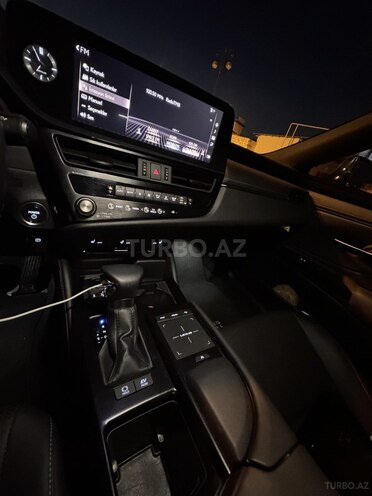 Lexus ES 300h 2021, 30,000 km - 2.5 l - Bakı