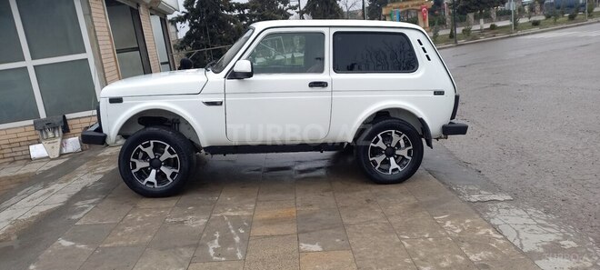 LADA (VAZ) Niva 2011, 150,000 km - 1.7 л - Quba