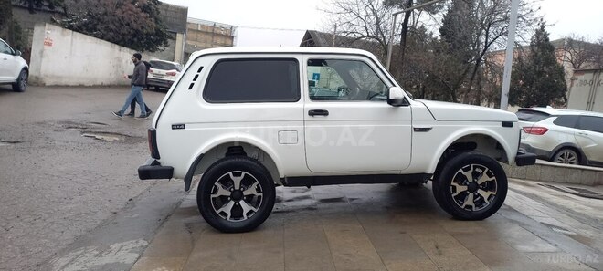 LADA (VAZ) Niva 2011, 150,000 km - 1.7 л - Quba