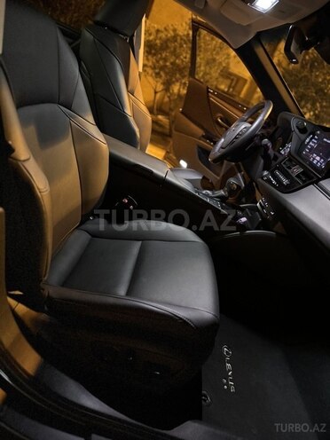 Lexus ES 300h 2021, 30,000 km - 2.5 l - Bakı