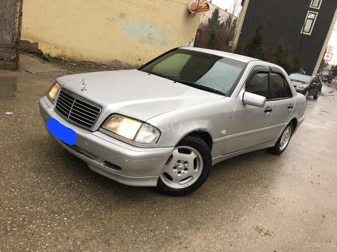Mercedes C 200 2000, 324,000 km - 2.0 л - Sumqayıt