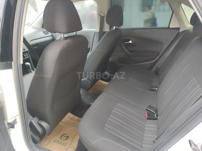 Volkswagen Polo 2018, 131,000 km - 1.6 l - Bakı