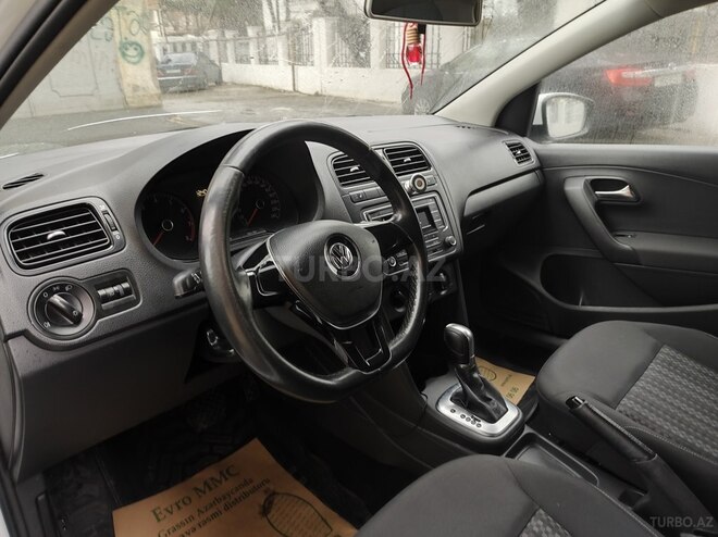 Volkswagen Polo 2018, 131,000 km - 1.6 l - Bakı