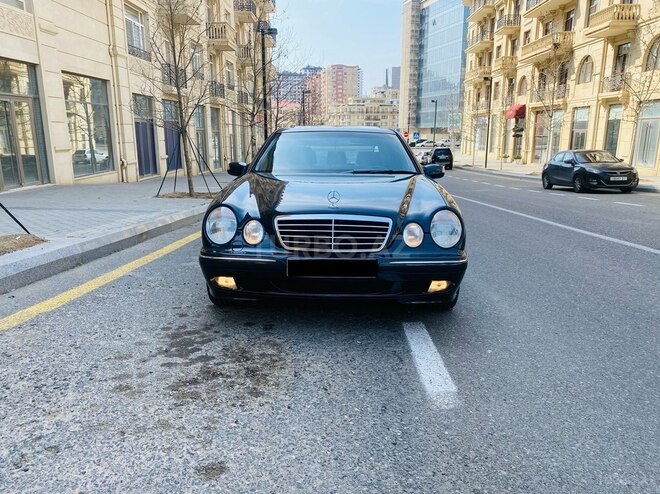 Mercedes E 320 2000, 258,535 km - 3.2 l - Bakı