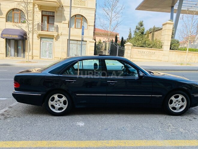 Mercedes E 320 2000, 258,535 km - 3.2 l - Bakı