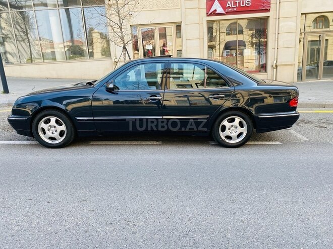 Mercedes E 320 2000, 258,535 km - 3.2 l - Bakı