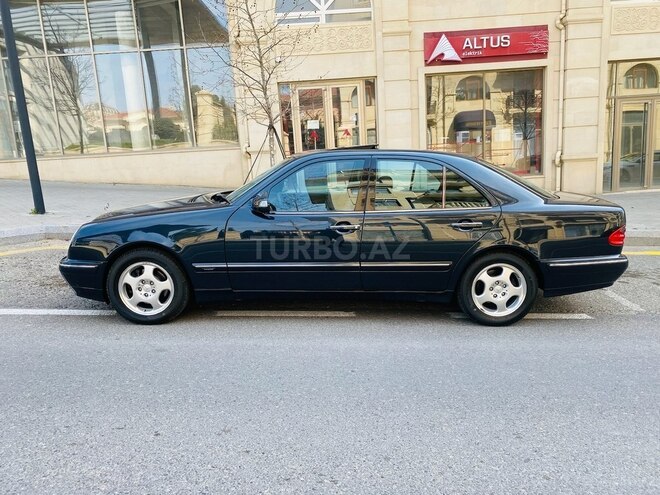 Mercedes E 320 2000, 258,535 km - 3.2 l - Bakı