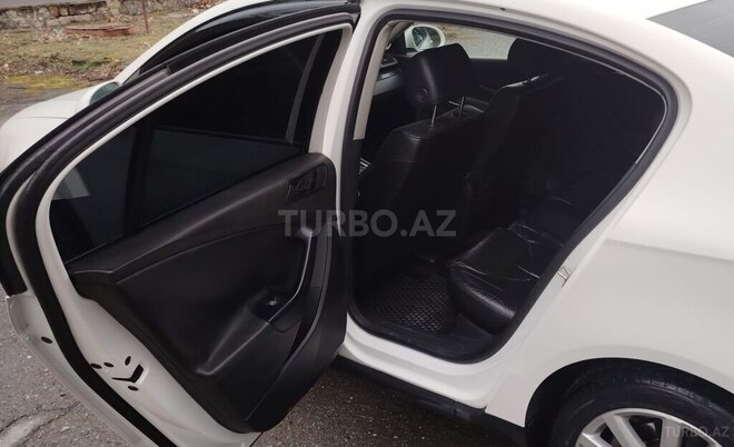 Volkswagen Passat 2006, 266,587 km - 2.0 l - Şəki