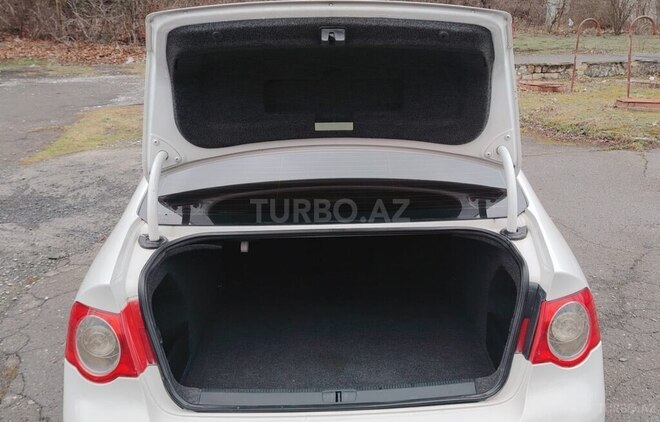 Volkswagen Passat 2006, 266,587 km - 2.0 l - Şəki