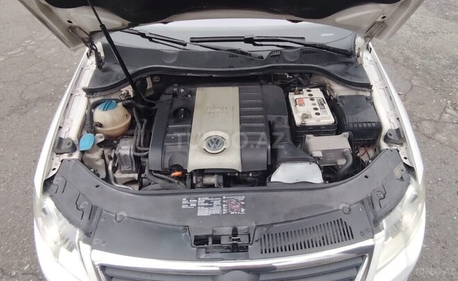 Volkswagen Passat 2006, 266,587 km - 2.0 l - Şəki