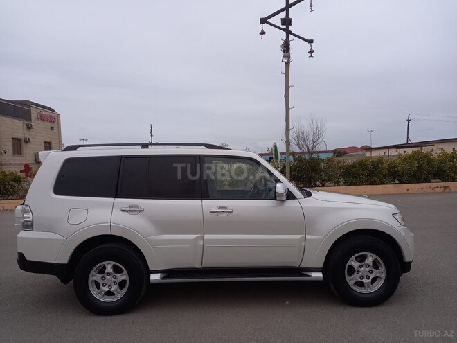 Mitsubishi Pajero 2007, 227,000 km - 3.0 l - Bakı
