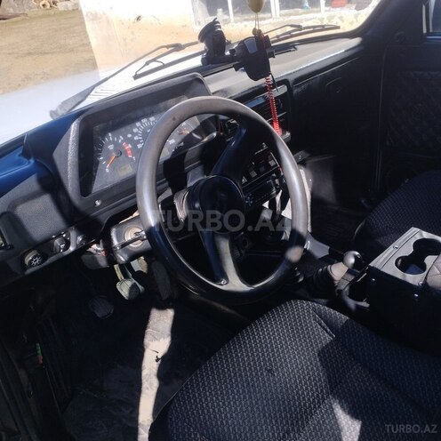 LADA (VAZ) Niva 2011, 200,000 km - 1.7 l - Lerik