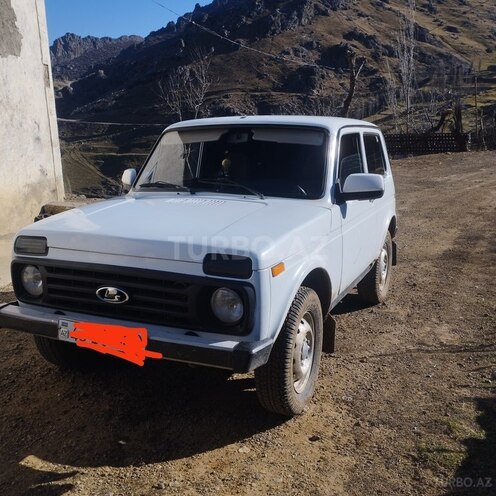LADA (VAZ) Niva 2011, 200,000 km - 1.7 l - Lerik