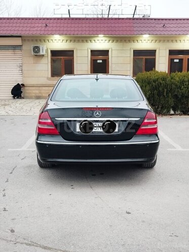 Mercedes E 240 2002, 199,600 km - 2.6 l - Mingəçevir