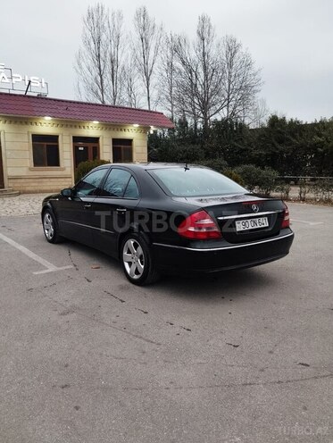 Mercedes E 240 2002, 199,600 km - 2.6 l - Mingəçevir