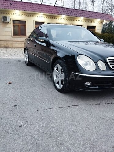 Mercedes E 240 2002, 199,600 km - 2.6 l - Mingəçevir