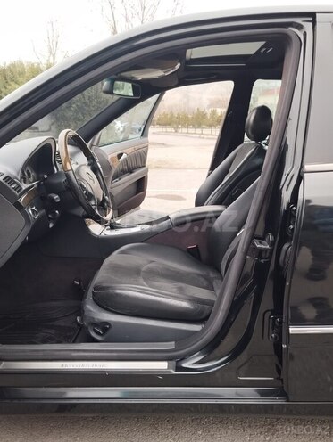 Mercedes E 240 2002, 199,600 km - 2.6 l - Mingəçevir