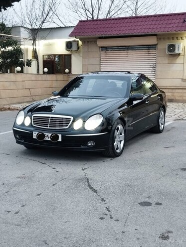 Mercedes E 240 2002, 199,600 km - 2.6 l - Mingəçevir