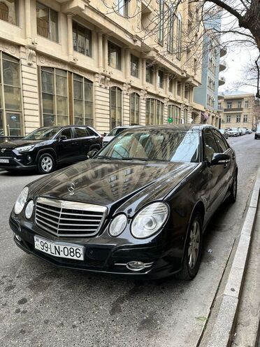 Mercedes E 200 2007, 377,000 km - 2.2 l - Bakı