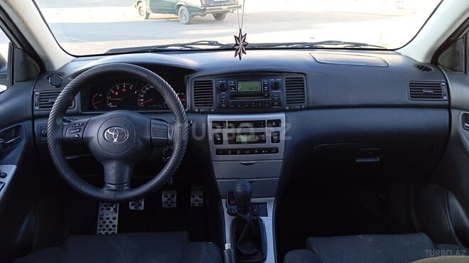 Toyota Corolla 2005, 180,000 km - 1.4 л - Bakı