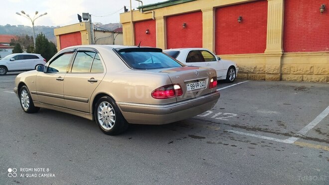 Mercedes E 240 1999, 378,187 km - 2.4 л - Bakı