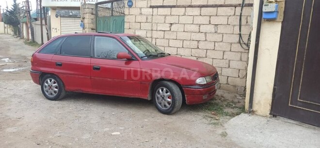 Opel Astra 1997, 380,000 km - 1.6 l - Sumqayıt