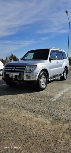 Mitsubishi Pajero 2007, 233,000 km - 3.0 л - Bakı