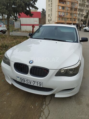BMW 520 2005, 300,000 km - 2.0 l - Bakı