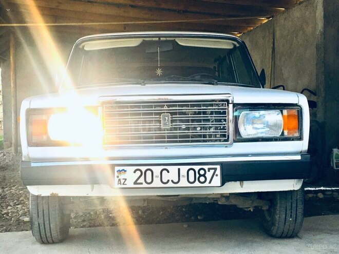 LADA (VAZ) 2107 2007, 222,584 km - 1.6 л - Xudat