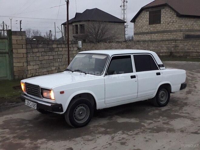 LADA (VAZ) 2107 2007, 222,584 km - 1.6 л - Xudat