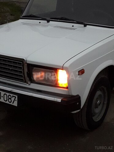 LADA (VAZ) 2107 2007, 222,584 km - 1.6 л - Xudat
