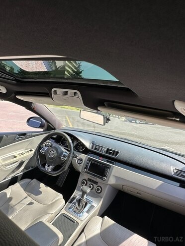Volkswagen Passat 2005, 176,000 km - 2.0 l - Bakı