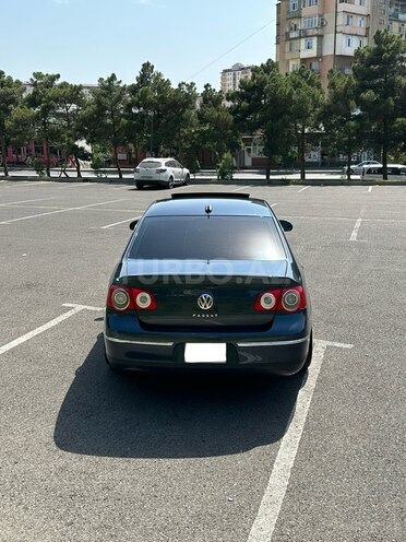 Volkswagen Passat 2005, 176,000 km - 2.0 l - Bakı