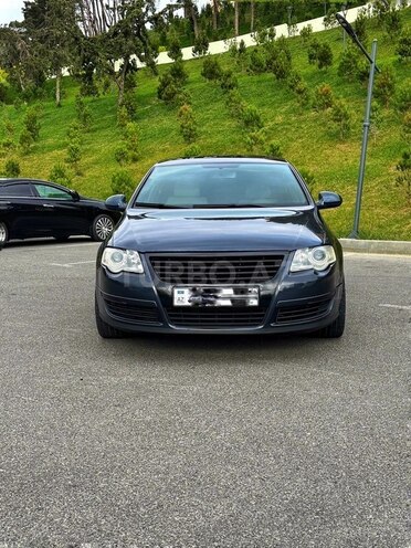 Volkswagen Passat 2005, 176,000 km - 2.0 l - Bakı