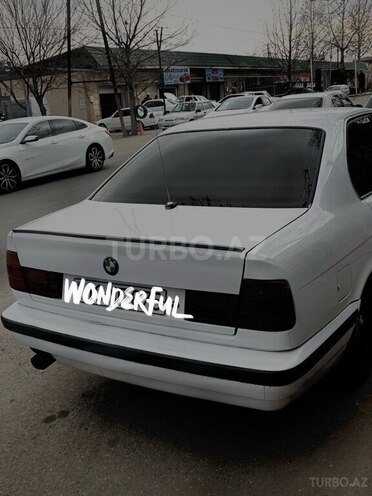 BMW 520 1993, 300,000 km - 2.0 л - Ağcabədi