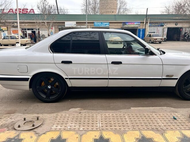 BMW 520 1993, 300,000 km - 2.0 л - Ağcabədi