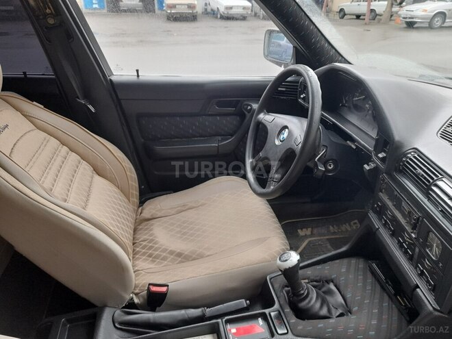 BMW 520 1993, 300,000 km - 2.0 л - Ağcabədi