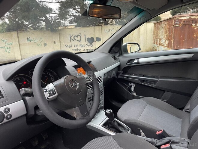 Opel Astra 2009, 198,000 km - 1.3 l - Bakı