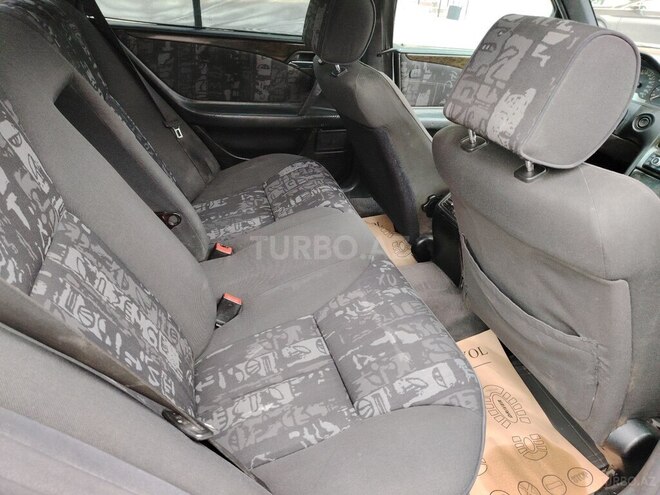Mercedes E 240 1998, 328,065 km - 2.4 l - Bakı